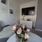 Semesterbostad Charming 1920s House
